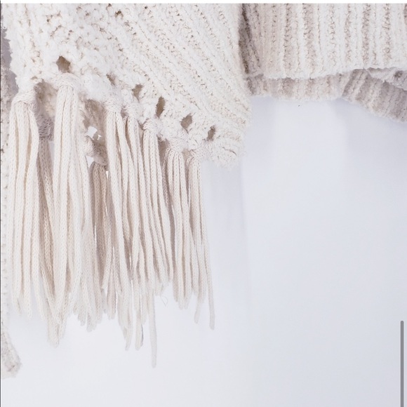 Joie Taelor Fringe Sweater - Picture 7 of 10